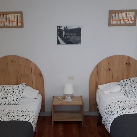Arrigorri Ostatu Jatetxea Hotel Ondárroa Quarto foto